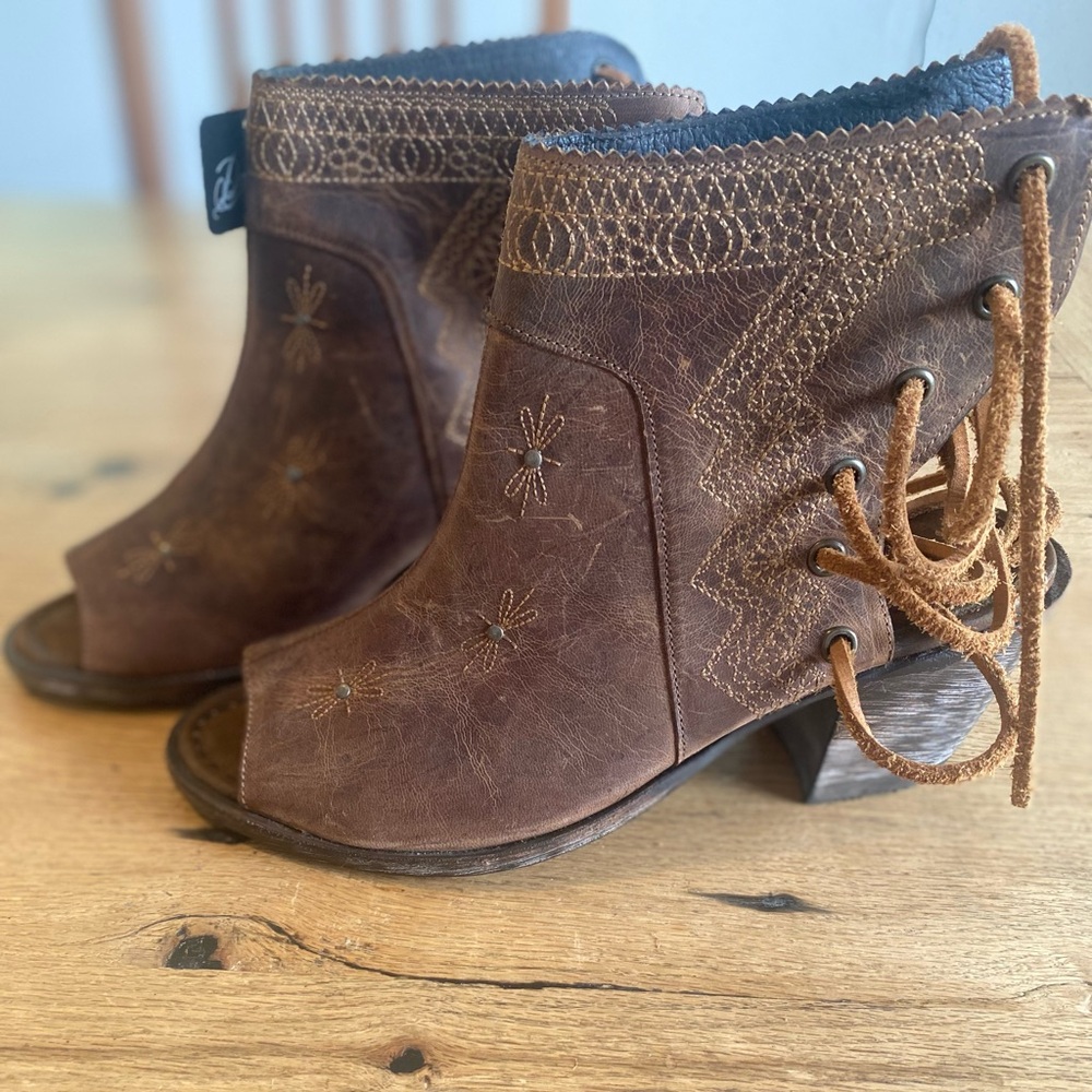 Dan Post Brown Lace-Up Boots with Rustic Charm Women’s 7.5 Leather NWT - Picture 4 of 9